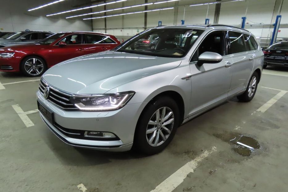 Продам Volkswagen Passat B8 2018 Comfortline+++ 4MOTION 2018 года в г. Червоноград, Львовская область