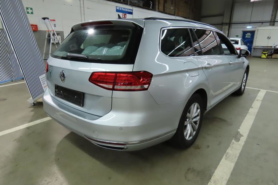 Продам Volkswagen Passat B8 2018 Comfortline+++ 4MOTION 2018 года в г. Червоноград, Львовская область