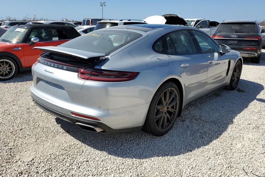 Продам Porsche Panamera Base 2020 года в Харькове