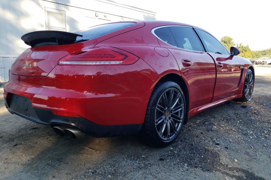 Продам Porsche Panamera 4s 2016 года в Луцке