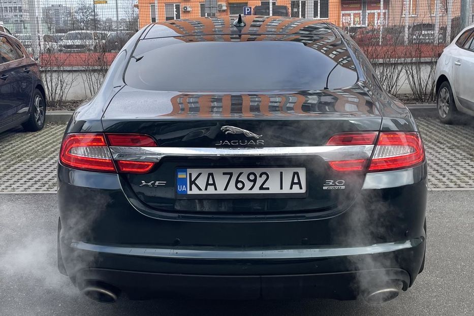 Продам Jaguar XF Portfolio 3.0AWD Supercharger 2015 года в Киеве