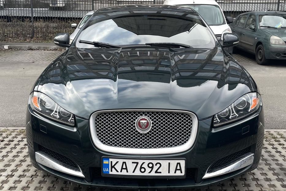 Продам Jaguar XF Portfolio 3.0AWD Supercharger 2015 года в Киеве