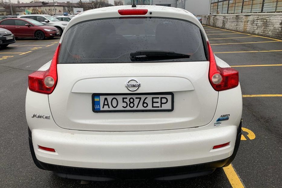 Продам Nissan Juke 1.6 DIG-T CVT (200 k.c.) 4WD 2013 года в Киеве