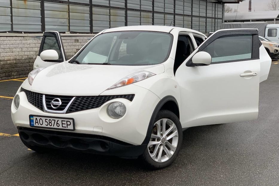 Продам Nissan Juke 1.6 DIG-T CVT (200 k.c.) 4WD 2013 года в Киеве