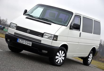 Продам Volkswagen T5 (Transporter) пасс. TDI 1999 года в Киеве