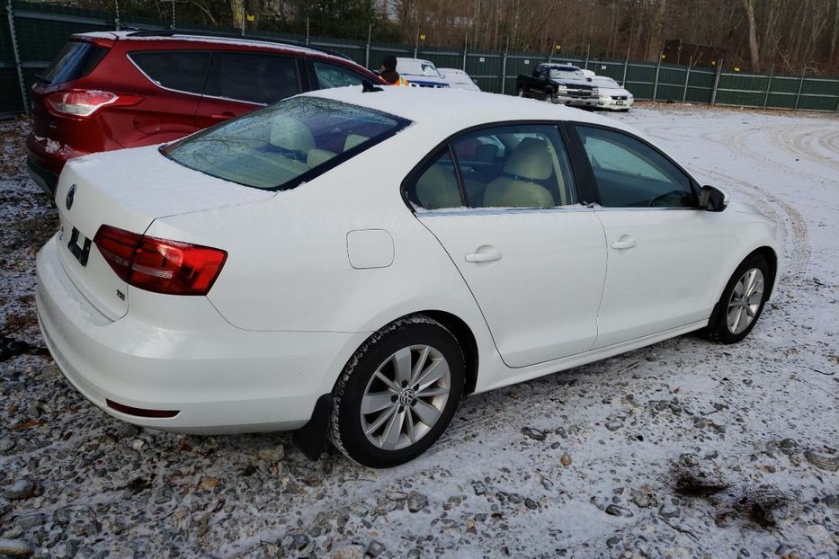 Продам Volkswagen Jetta Se 2015 года в Киеве