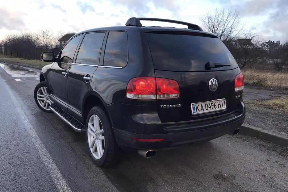 Продам Volkswagen Touareg 2005 года в Киеве