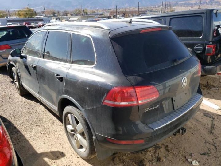 Продам Volkswagen Touareg Sport 2013 года в Киеве