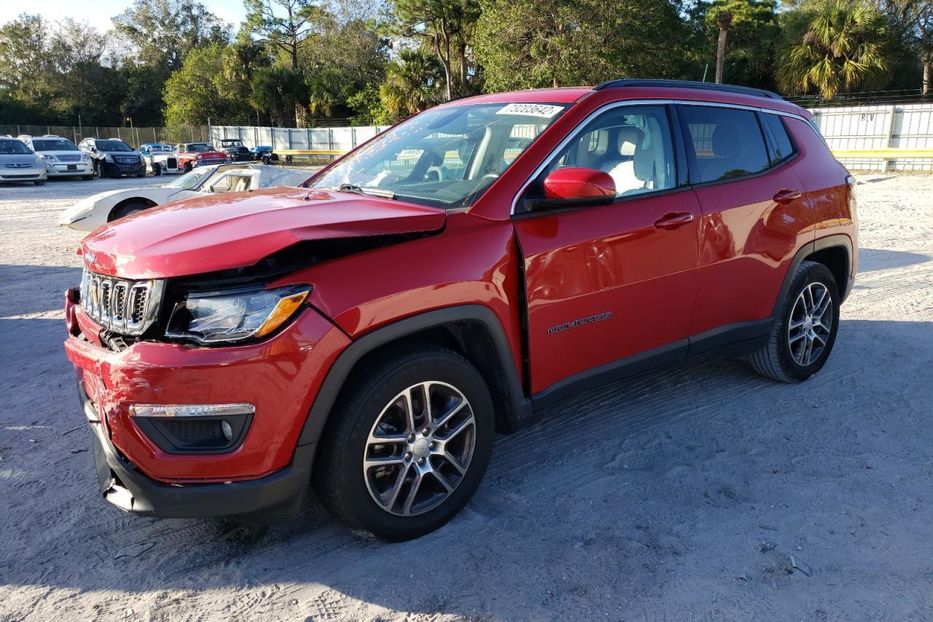 Продам Jeep Compass Latitude 2019 года в Киеве