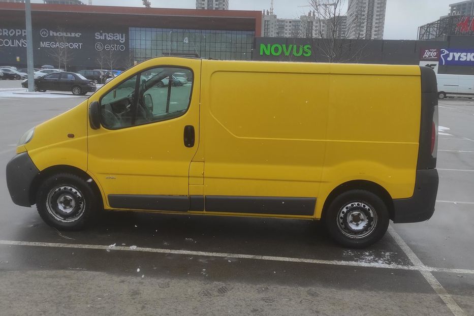 Продам Opel Vivaro груз. 2004 года в Киеве