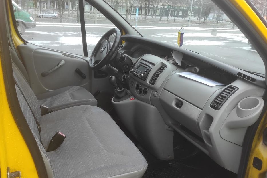 Продам Opel Vivaro груз. 2004 года в Киеве