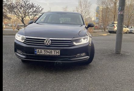 Продам Volkswagen Passat B8 2018 года в Киеве