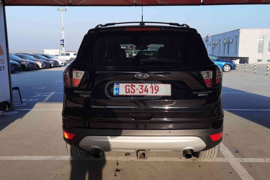 Продам Ford Escape TITANIUM 2017 года в Киеве