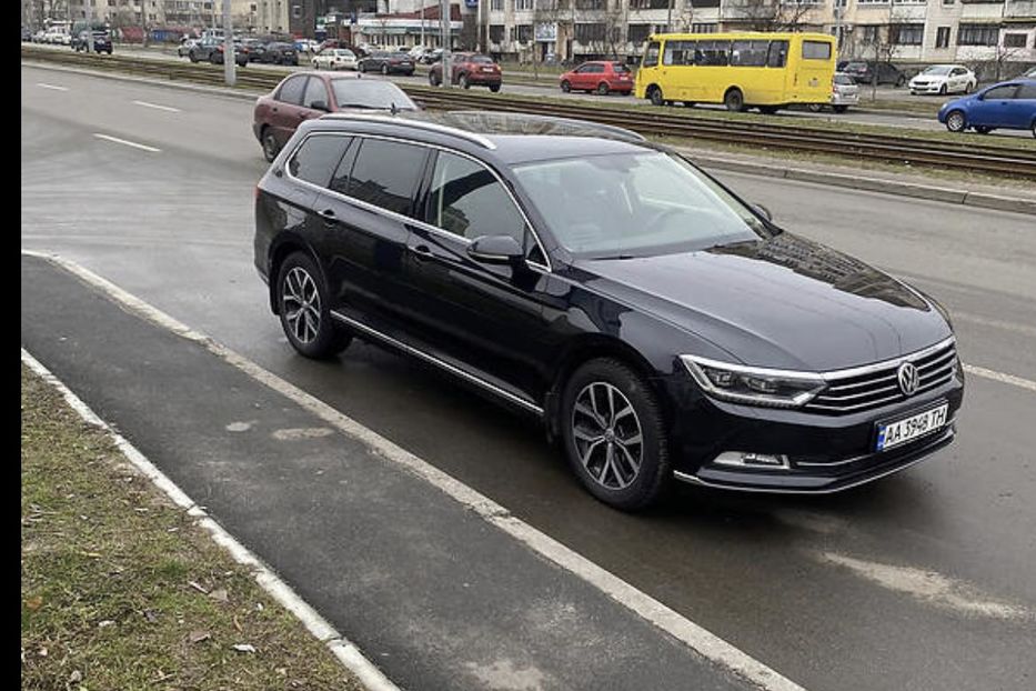 Продам Volkswagen Passat B8 2018 года в Киеве