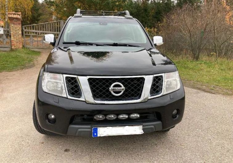 Продам Nissan Navara 2011 года в г. Бахмутское, Донецкая область