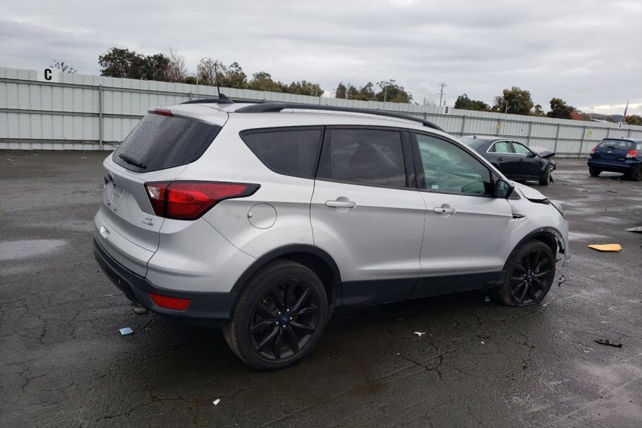 Продам Ford Escape SE 2019 года в Львове
