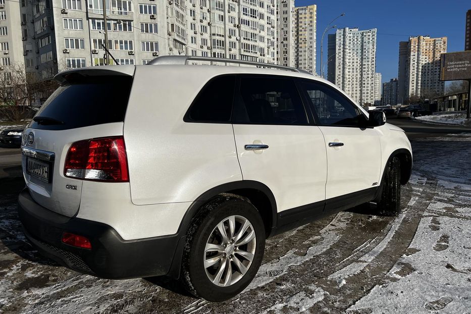 Продам Kia Sorento 2012 года в Киеве