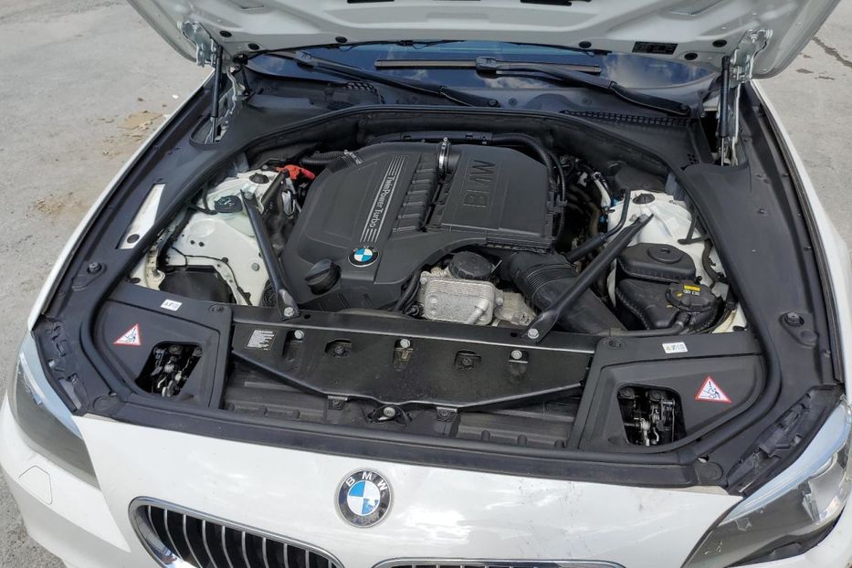 Продам BMW 535 XI 2016 года в Киеве