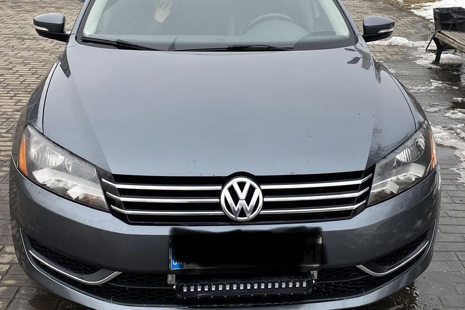 Продам Volkswagen Passat B7 USA 2012 года в Харькове