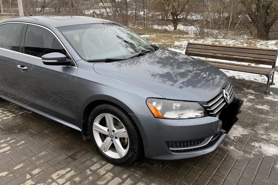 Продам Volkswagen Passat B7 USA 2012 года в Харькове