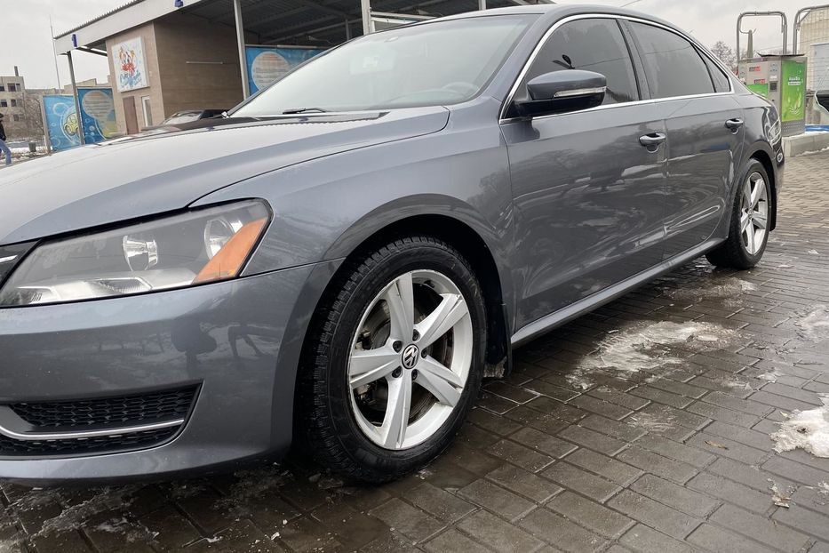 Продам Volkswagen Passat B7 USA 2012 года в Харькове