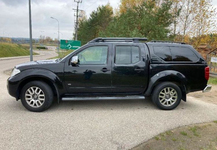 Продам Nissan Navara 2011 года в г. Кривой Рог, Днепропетровская область