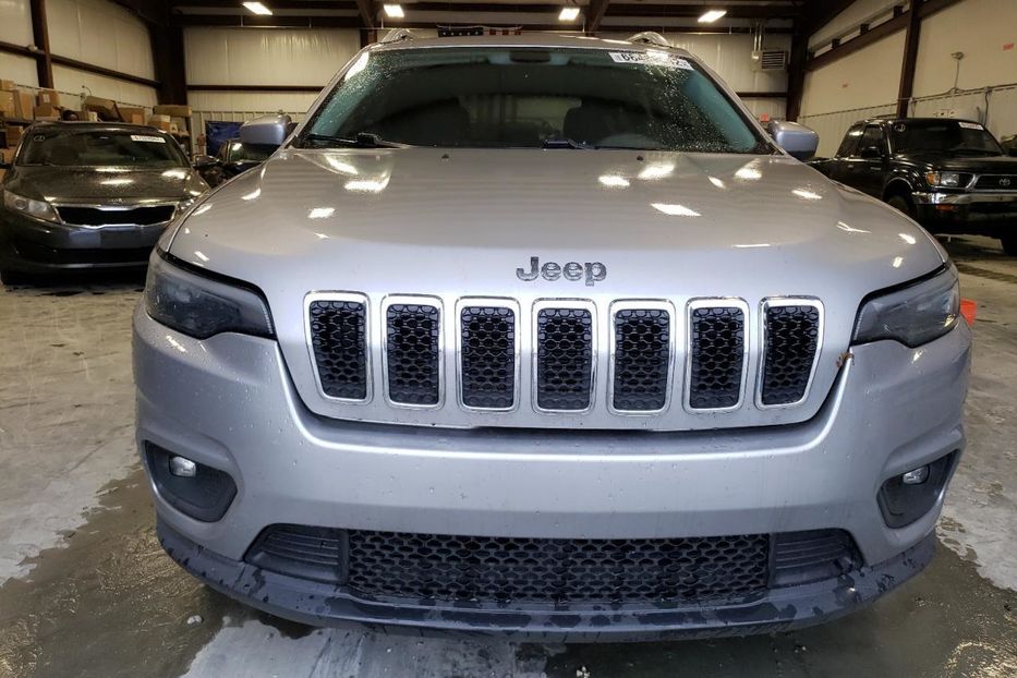 Продам Jeep Cherokee Latitude 2019 года в Киеве