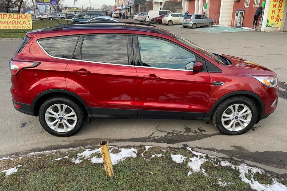 Продам Ford Escape SE 2017 года в Киеве