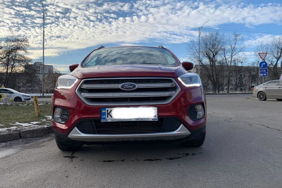 Продам Ford Escape SE 2017 года в Киеве