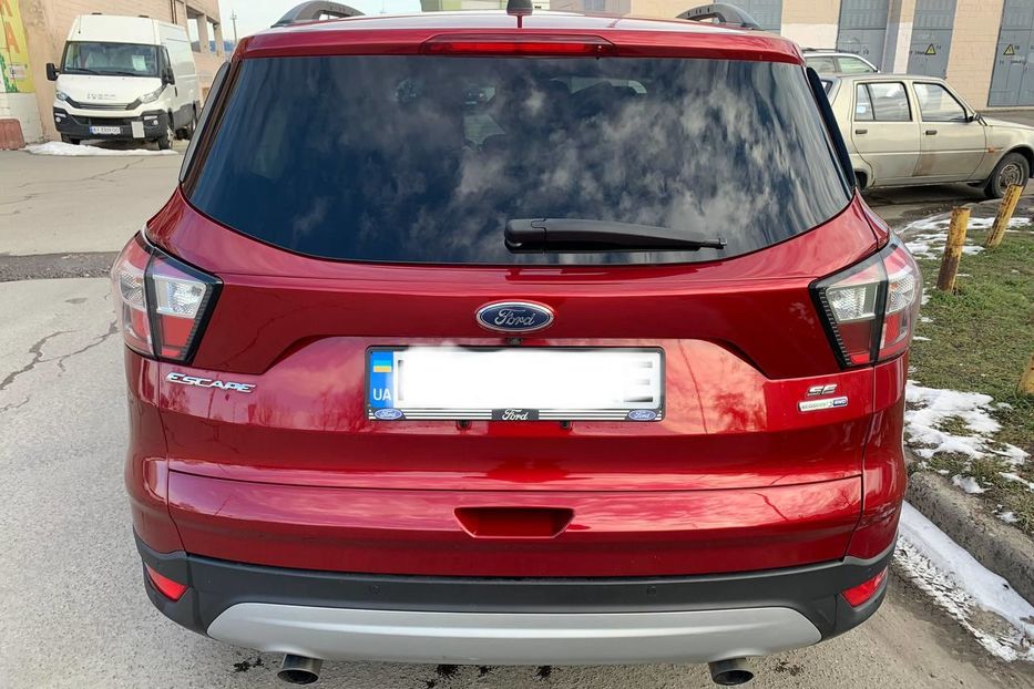 Продам Ford Escape SE 2017 года в Киеве