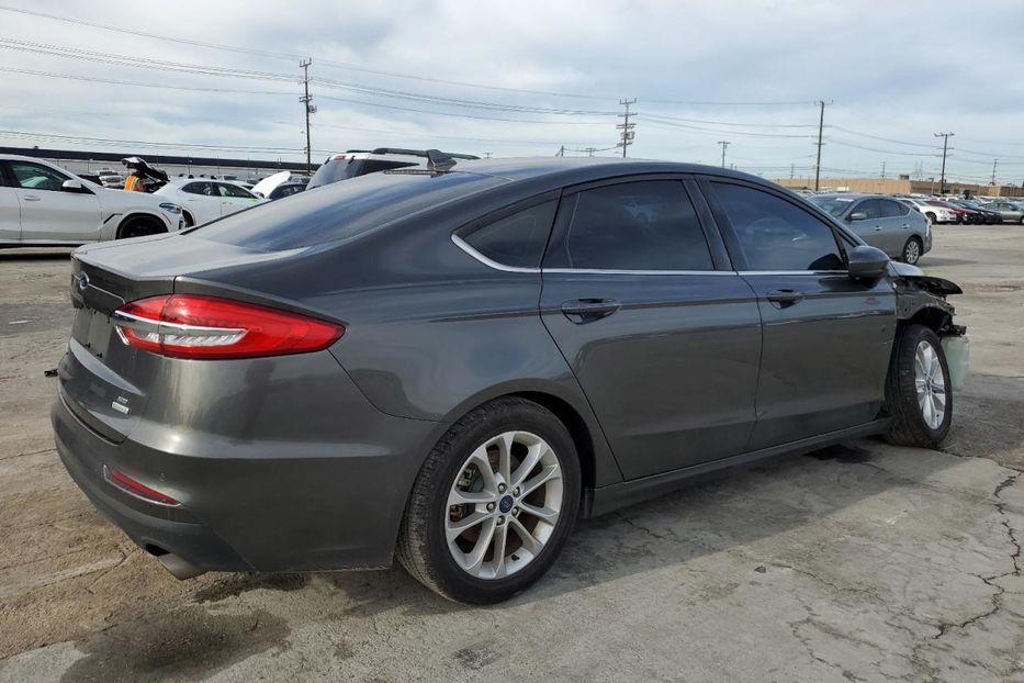 Продам Ford Fusion SE 2019 года в Киеве