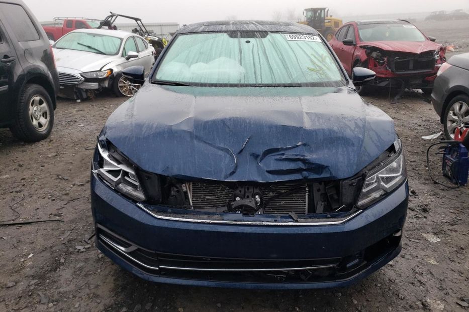 Продам Volkswagen Passat B8 Sport SE 2019 года в Луцке