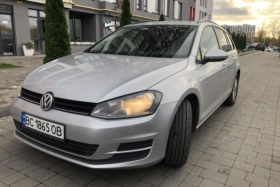 Продам Volkswagen Golf VII 2013 года в г. Трускавец, Львовская область