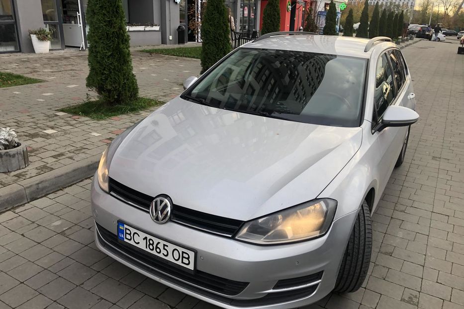 Продам Volkswagen Golf VII 2013 года в г. Трускавец, Львовская область