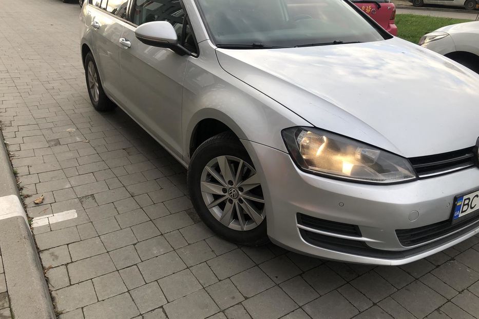 Продам Volkswagen Golf VII 2013 года в г. Трускавец, Львовская область