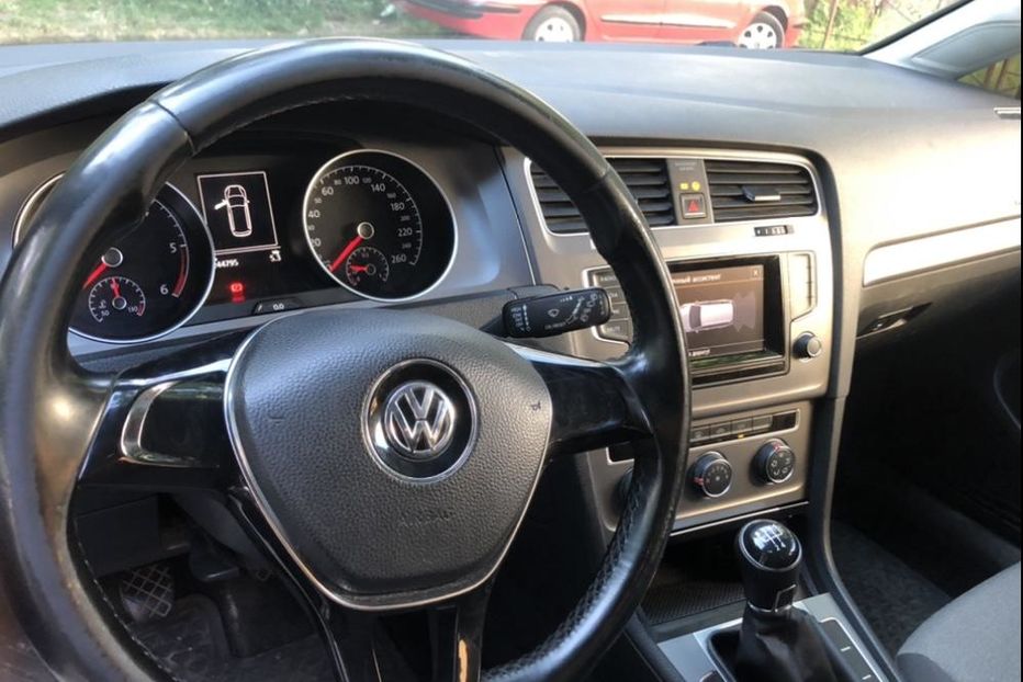 Продам Volkswagen Golf VII 2013 года в г. Трускавец, Львовская область