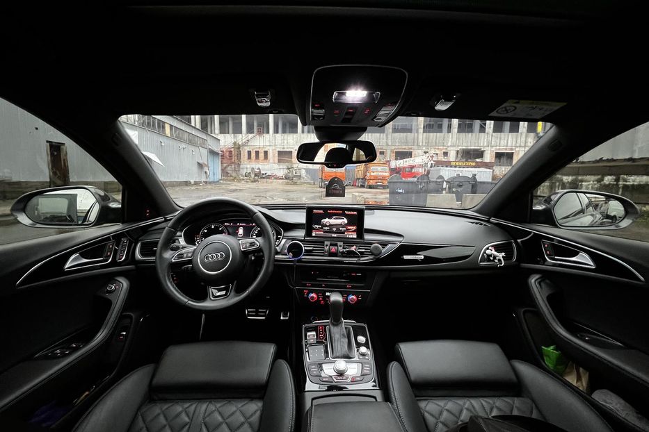 Продам Audi A6 С7 2015 года в Киеве