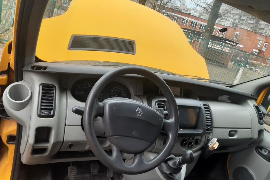 Продам Renault Trafic пасс. 2005 года в г. Каменское, Днепропетровская область