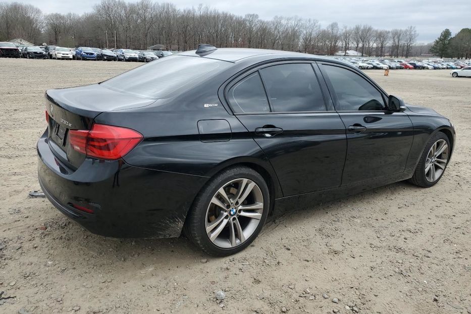 Продам BMW 330 E 2016 года в Киеве