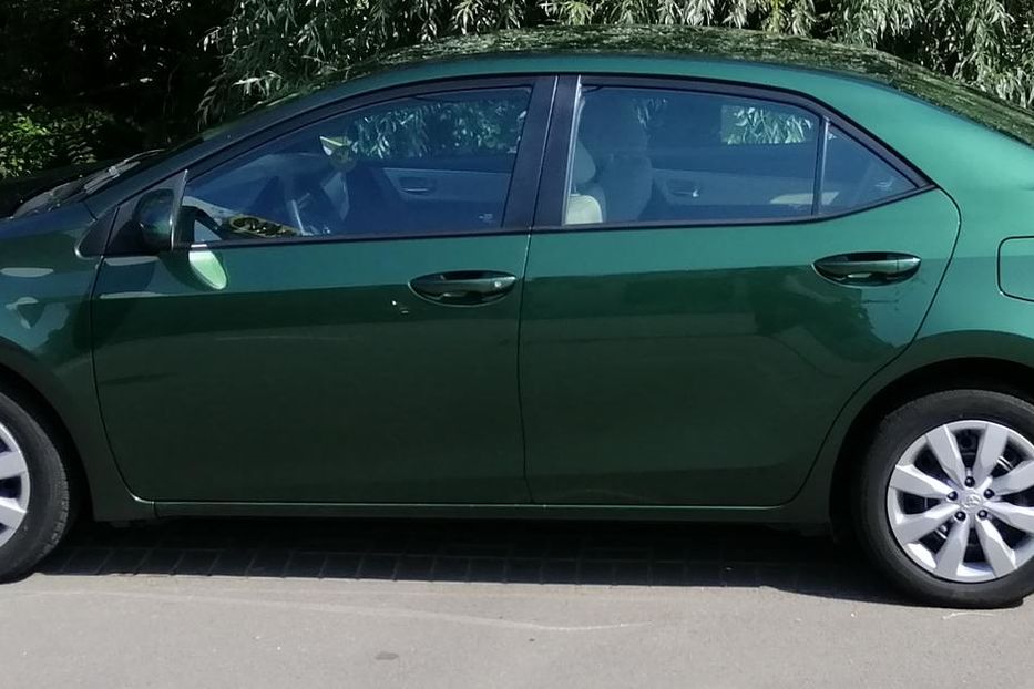 Продам Toyota Corolla 2015 года в Киеве