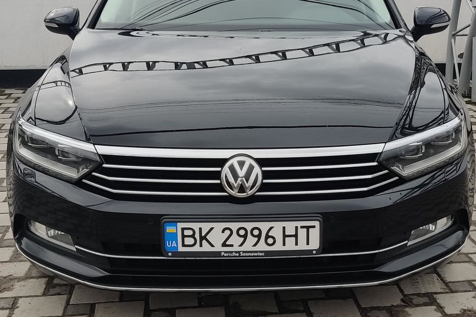 Продам Volkswagen Passat B8 Highline 2015 года в Киеве