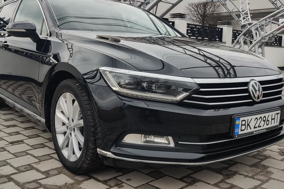 Продам Volkswagen Passat B8 Highline 2015 года в Киеве