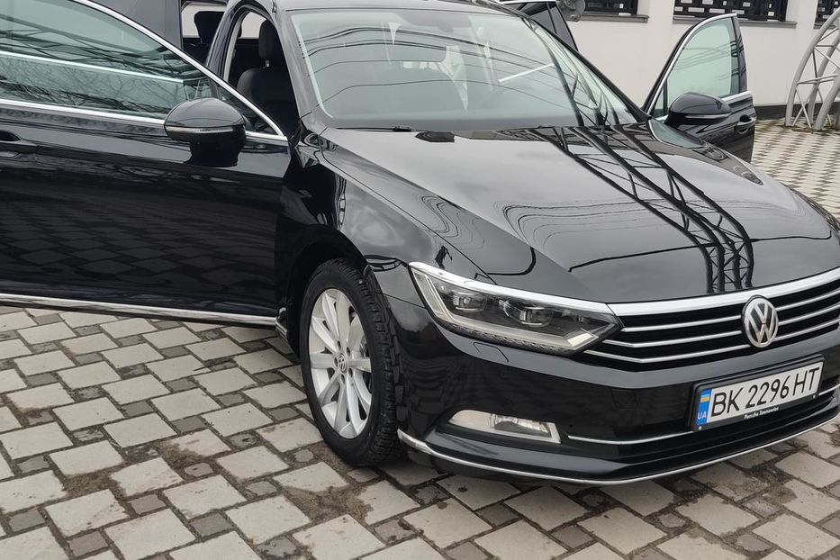 Продам Volkswagen Passat B8 Highline 2015 года в Киеве