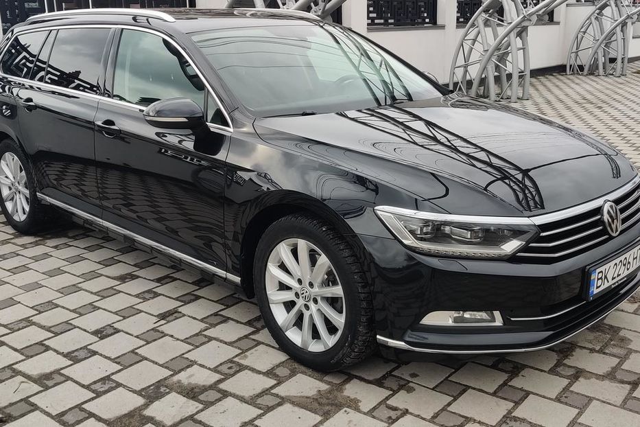 Продам Volkswagen Passat B8 Highline 2015 года в Киеве