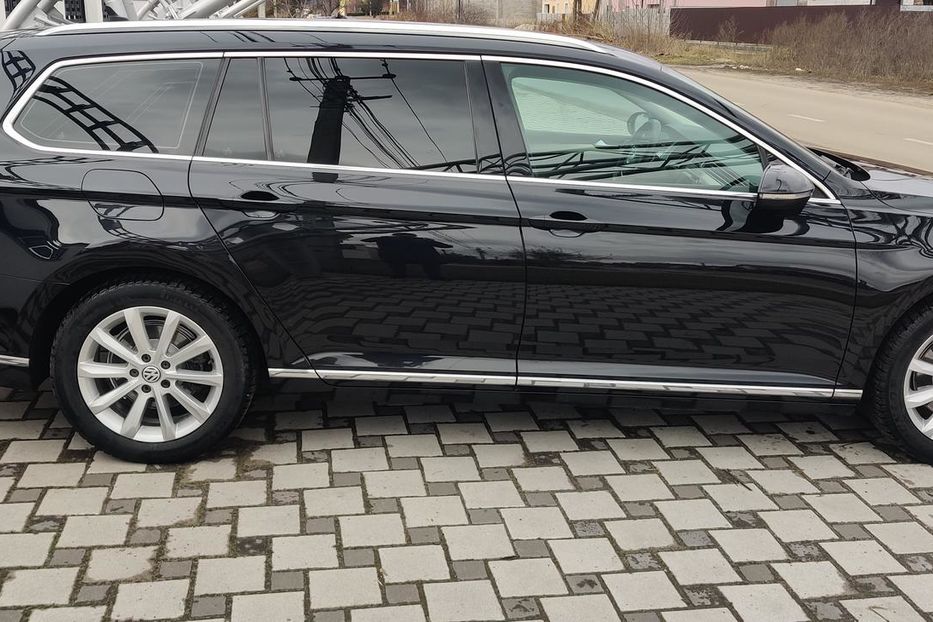 Продам Volkswagen Passat B8 Highline 2015 года в Киеве