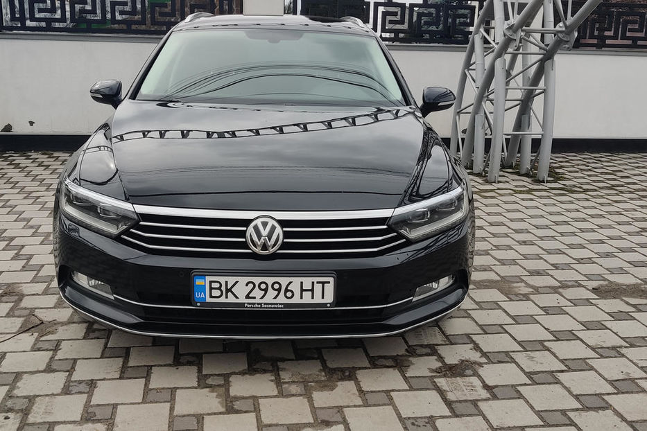 Продам Volkswagen Passat B8 Highline 2015 года в Киеве