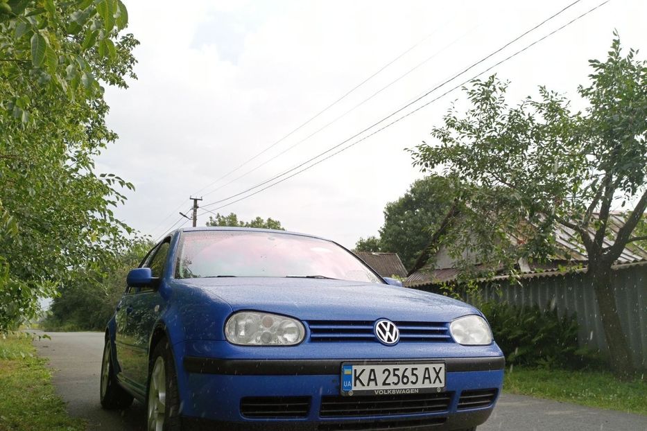 Продам Volkswagen Golf IV MPI 2.0 (115 л.с.), MT 2000 года в Киеве