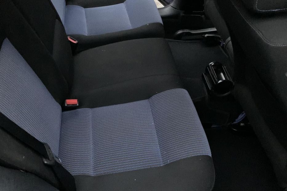 Продам Volkswagen Golf IV MPI 2.0 (115 л.с.), MT 2000 года в Киеве