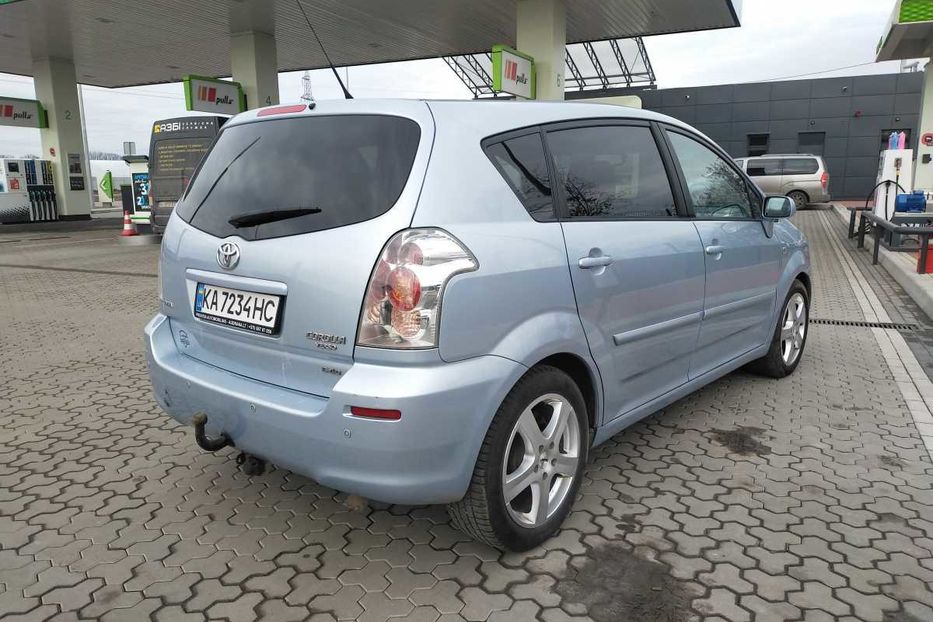 Продам Toyota Corolla Verso 2005 года в Киеве
