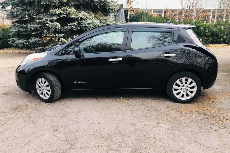 Продам Nissan Leaf s 2014 года в Днепре